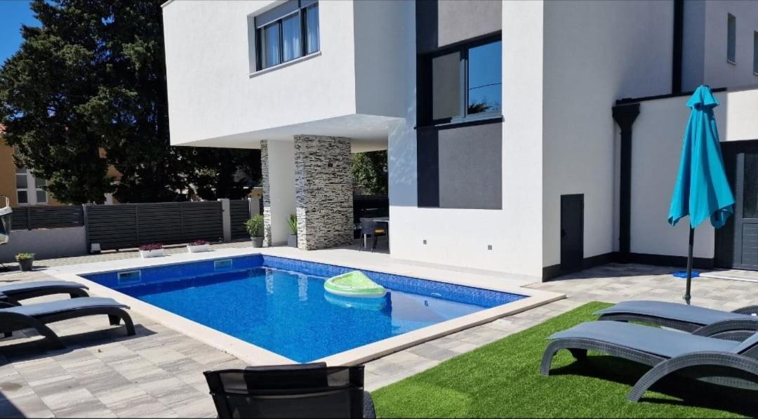 Villa Ema Kastela With Private Heated Pool Екстер'єр фото